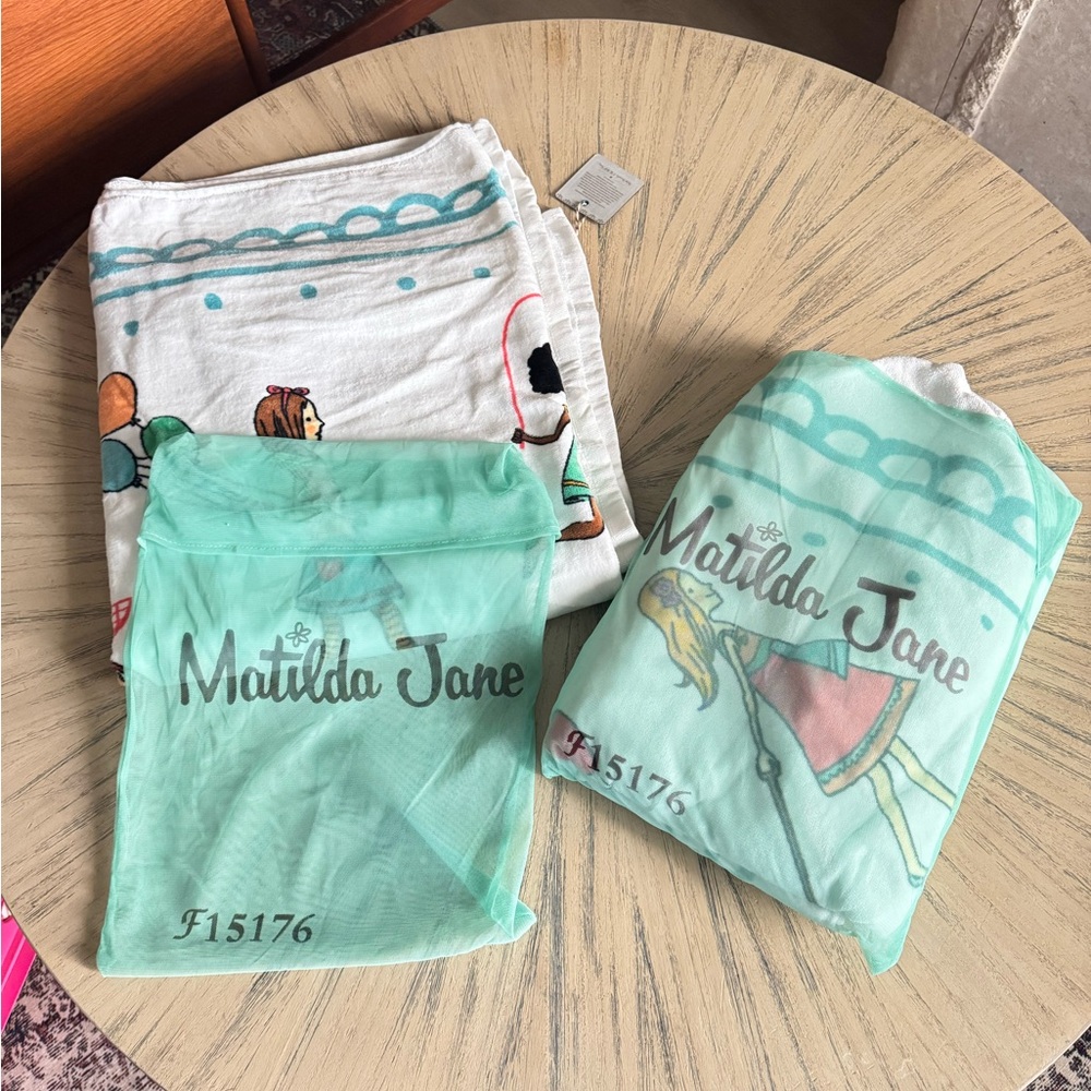 Matilda Jane towel Set with Mint Green Bags